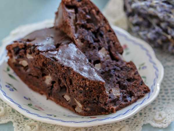 Влажный шоколадный торт с грушей — рецепт с фото пошагово