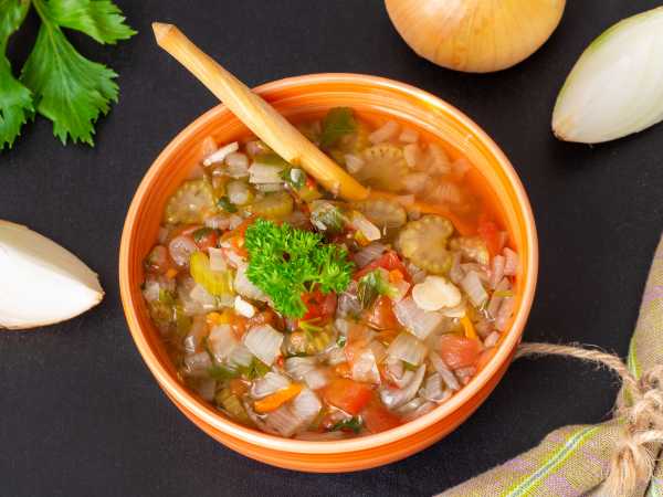 Ингредиенты на луковый суп без мяса