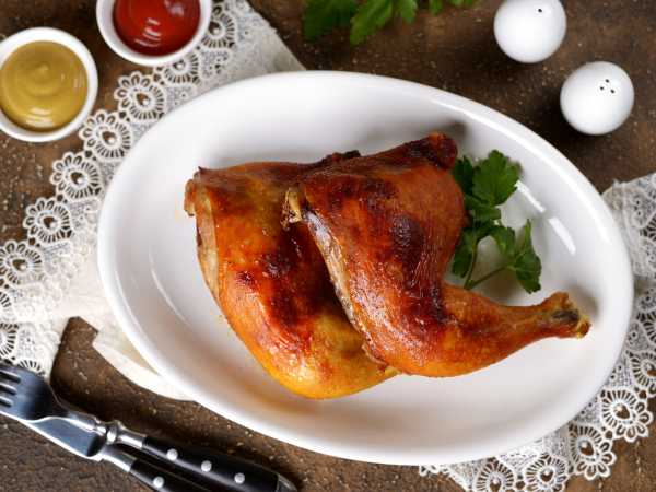 Самая вкусная курица в духовке — 5 простых рецептов приготовления