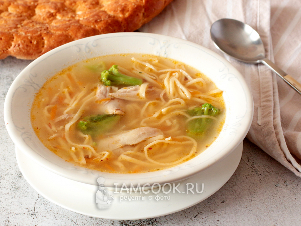 Суп с домашней лапшой из манки, рецепт с фото