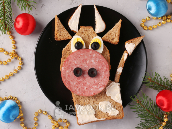 Бутерброд в форме бычка для детей (с колбасой и сыром), рецепт с фото