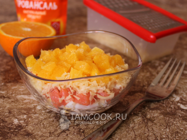 Салат с красной рыбой и апельсином — рецепт с фото пошагово