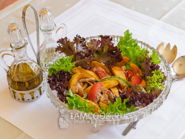 Салат с картошкой фри и курицей, рецепт с фото