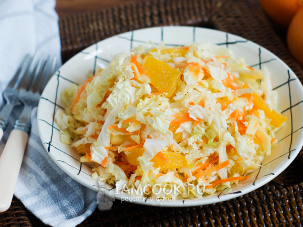 Салат из капусты с травами и апельсинами рецепт – Европейская кухня: Салаты. «Еда»