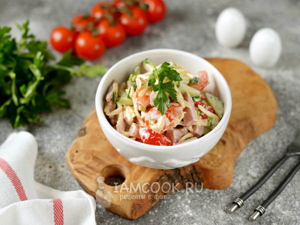 Салат с бужениной и помидорами, рецепт с фото