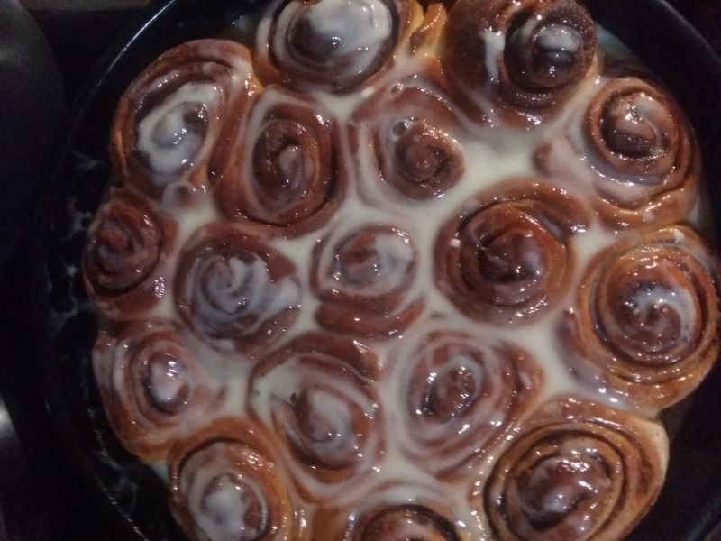Булочки Синабон с корицей и сливочным кремом — рецепт с фото пошагово