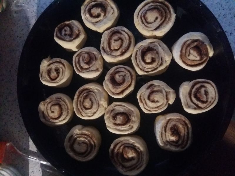 Булочки Синабон с корицей и сливочным кремом — рецепт с фото пошагово