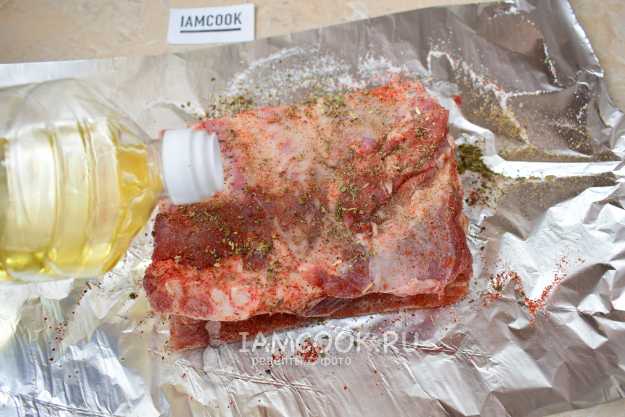 Свиная грудинка запеченная в духовке - 8 рецептов приготовления с пошаговыми фото