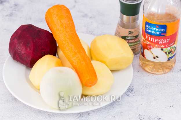 Зимний салат с жареной картошкой