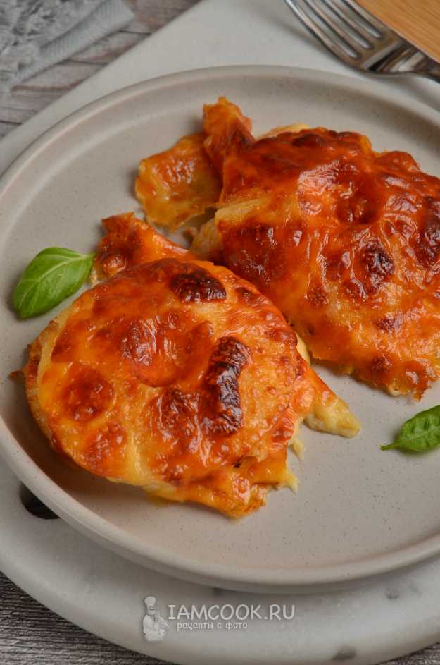 Курица под ананасом с сыром в духовке рецепт пошагово