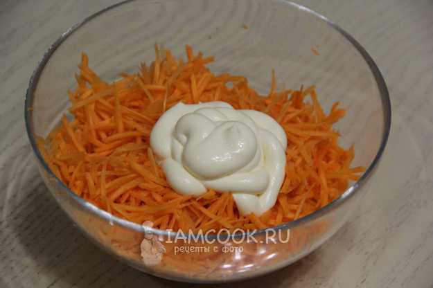Салат из свиного сердца, сыра и корейской моркови