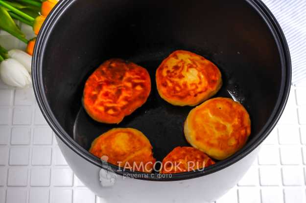 Сырники из творога с манкой - рецепт с фото пошагово