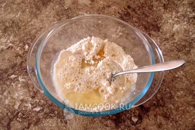 Дрожжевой пирог с капустой в мультиварке — рецепт с фото