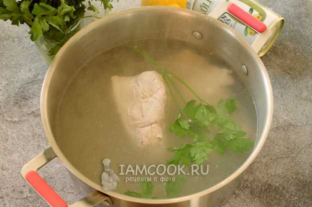 Рецепт сборной солянки с колбасой и оливками и лимоном пошаговый