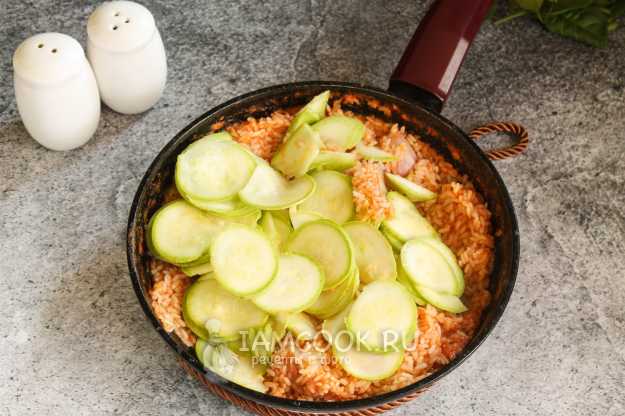Рис с кабачками и помидорами в духовке — рецепт с фото пошагово
