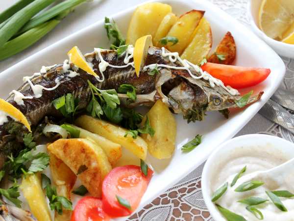 Как приготовить сочную рыбу в духовке: 10 классных рецептов