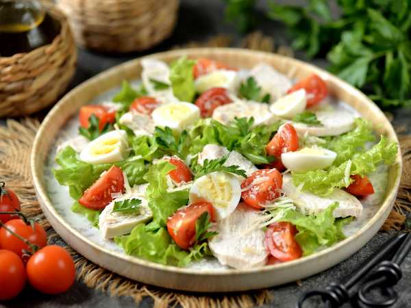 Диетический салат с куриной грудкой: 5 супер рецептов для похудения