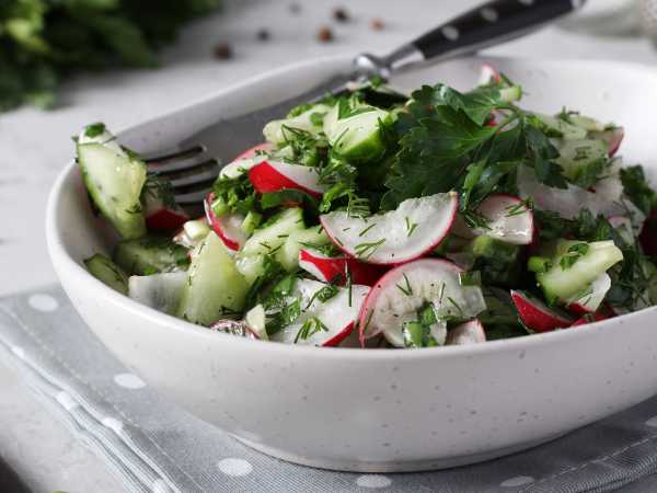 8 рецептов простых салатов с подсолнечным маслом