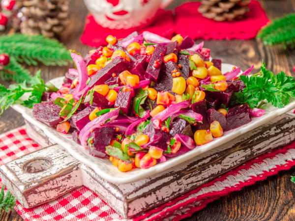 Салат из свеклы с кукурузой: простой и вкусный рецепт