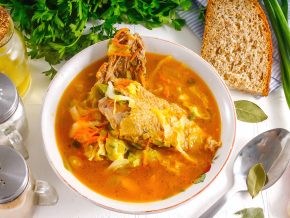 Пошаговый рецепт вкусных щей. u cfd437150e705c3357c7dbcd76f2adb8. Пошаговый рецепт вкусных щей фото. Пошаговый рецепт вкусных щей-u cfd437150e705c3357c7dbcd76f2adb8. картинка Пошаговый рецепт вкусных щей. картинка u cfd437150e705c3357c7dbcd76f2adb8. Всем привет! Сегодня в обзоре один из самых популярный супов русской кухни — щи из свежей капусты. Рассмотрим несколько классических рецептов данной похлебки, моих самых любимых. В них будет немного меняться состав ингредиентов и способ приготовления. Поэтому рекомендую уделить время каждому варианту, чтобы выделить для себя наиболее подходящий.