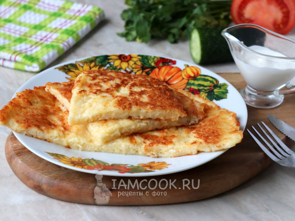Ленивые хачапури на сметане с сыром на сковороде, рецепт с фото
