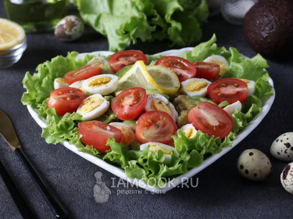 Салат из авокадо с помидорами и яйцом, рецепт с фото