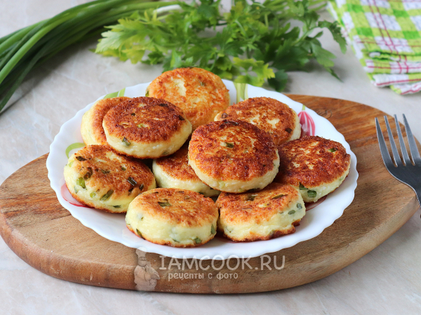 Соленые сырники с кабачком и укропом - Вкусный летний завтрак!