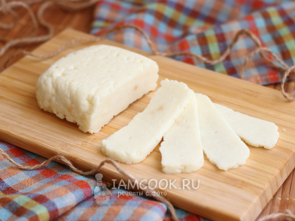 Сыр из коровьего молока и мягкого творога, пошаговый рецепт с фото на ккал
