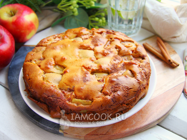 Вкусная шарлотка пышная с яблоками в духовке рецепт с фото пошагово