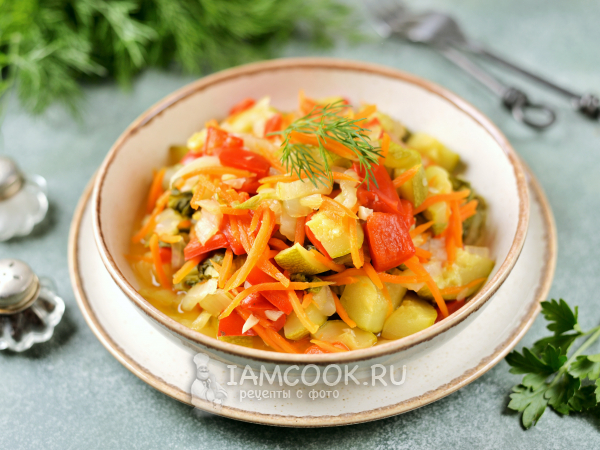 Диетическое овощное рагу, рецепт с фото