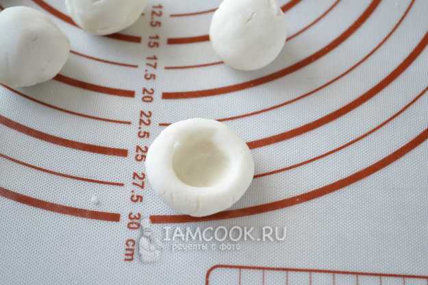 Шарики Танъюань из рисовой муки со сладкой начинкой
