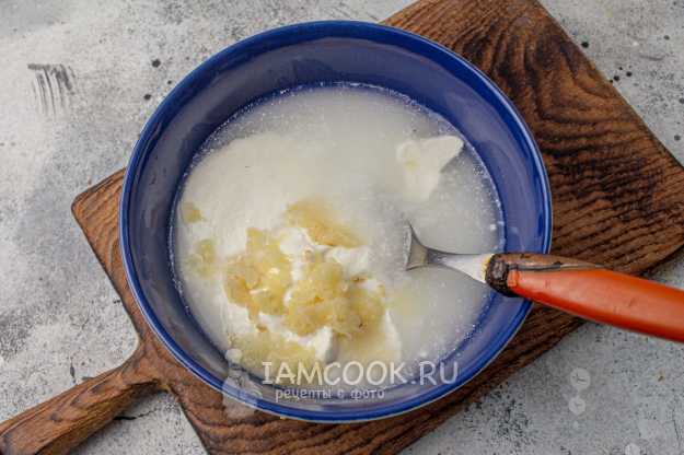 Индейка в сметанном соусе в мультиварке