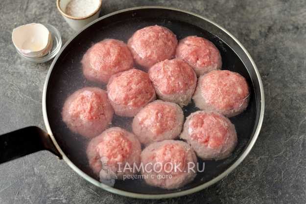 Классические котлеты на сковороде с картофельным пюре, рецепт с фото пошагово - hb-crm.ru