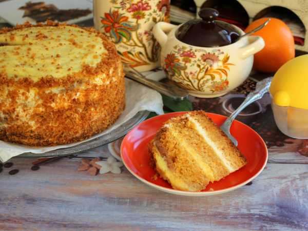 Морковный пирог на кефире — мягкий, вкусный и нарядный