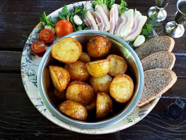 Блюда из молодой картошки - рецепты с фото