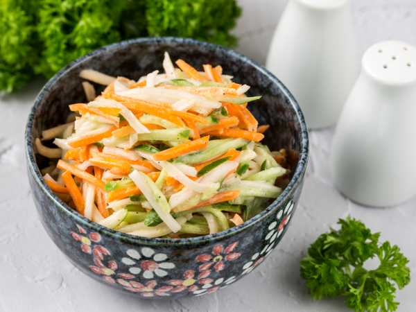 Овощной салат с морковью на зиму — рецепт с фото