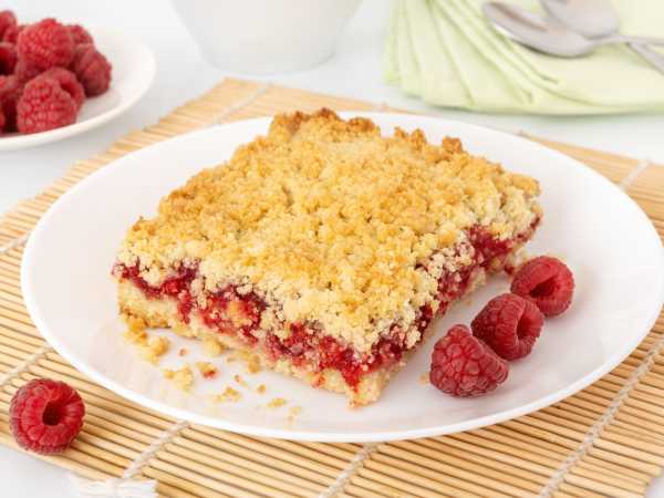 Пироги с малиной: ТОП-5 рецептов выпечки с этой летней ягодой