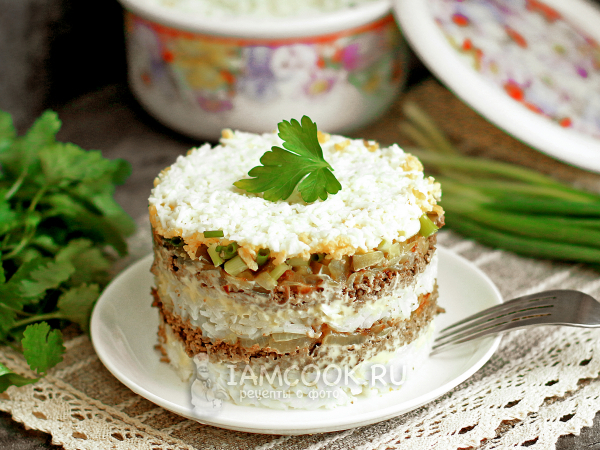 Салат с рисом и печенью, рецепт с фото