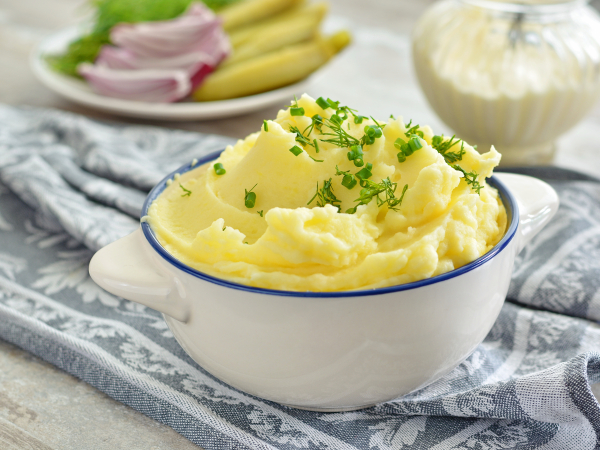 Как приготовить вкусное картофельное пюре: правила, секреты, необычные ингредиенты - Лайфхакер