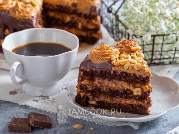 Торт Сникерс без выпечки рецепт - как приготовить десерт с арахисом