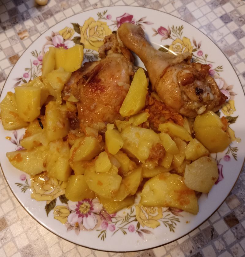 Куриные бедра с картошкой в рукаве в духовке — рецепт с фото пошагово