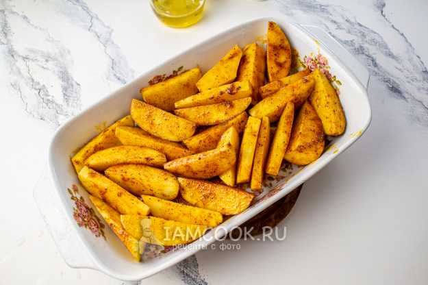 Картошка по-деревенски с соусом, пошаговый рецепт на ккал, фото, ингредиенты - Альмира