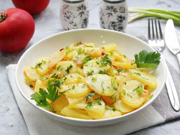 Жареная картошка с луком на сковороде рецепт с фото пошагово - irhidey.ru