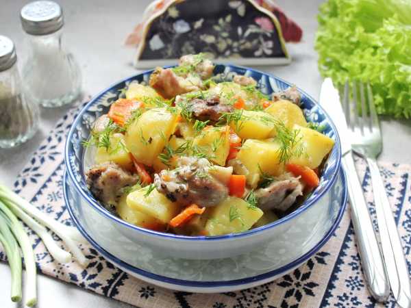 Филе индейки с картофелем и овощами в рукаве