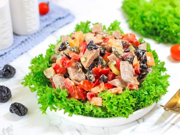 Салат с языком и солеными огурцами - пошаговый рецепт с фото на ростовсэс.рф