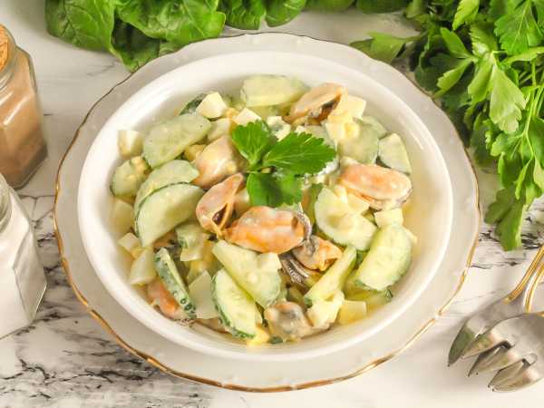Салат из мидий и кальмаров - % усвояемости и своеобразный вкус: рецепт с фото и видео