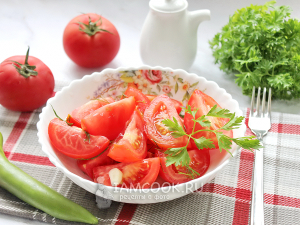 Маринованные помидоры с зеленью и чесноком - пошаговый рецепт с фото