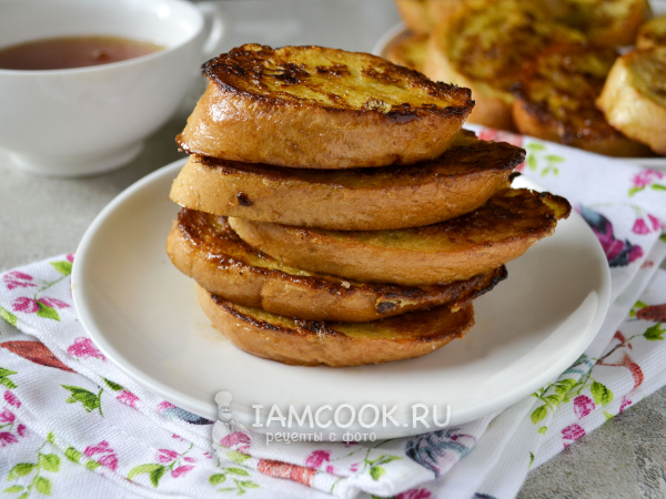 Сладкие гренки из батона с молоком и яйцом