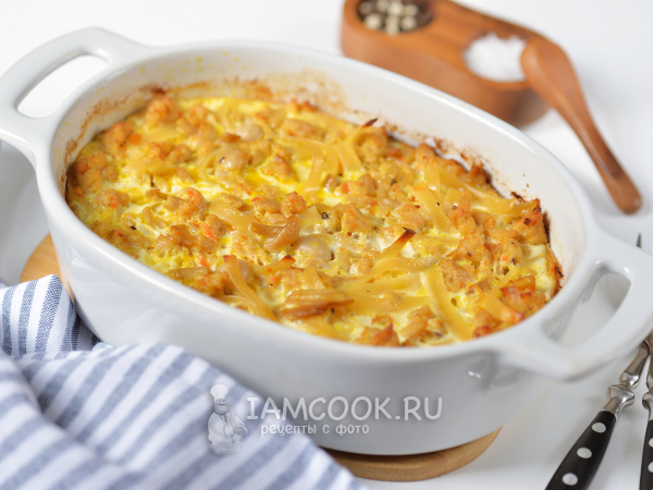 Макароны с курицей и грибами в сливочном соусе с карри