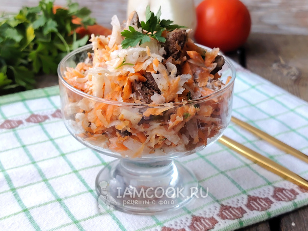 Салат из жареного дайкона с печенью, рецепт с фото